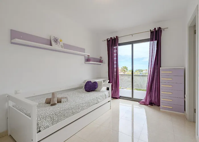 Вілла Casa Independiente Con Piscina Privada